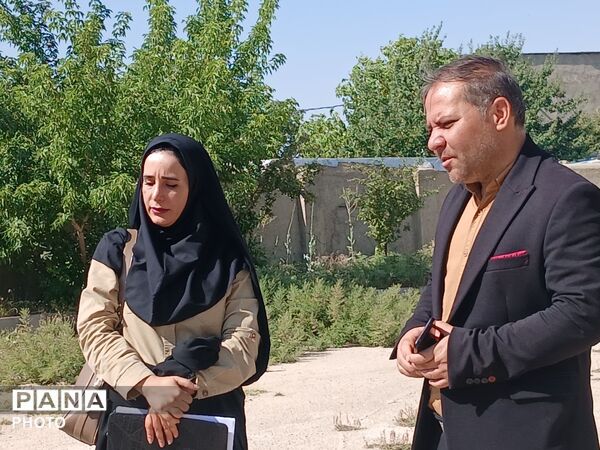 بازدید کارشناسان استانی از روند اجرایی پروژه مهر شهرستان درگزین 