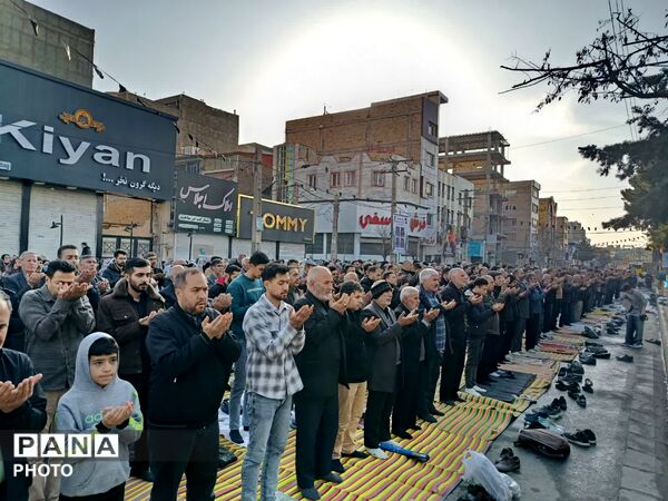 برپایی نماز عید سعید فطر در مشکین دشت  کرج 