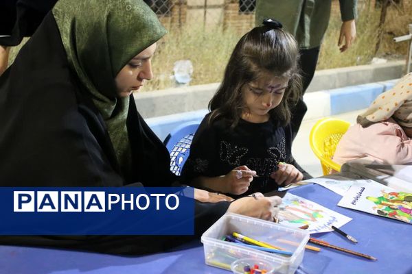 محفلی با حضور کودکان و خانواده‌ها در دانشگاه قم