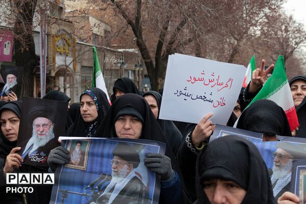 سربازان کوچک در اجتماع مردمی تبریز به خونخواهی از رهبر شهید