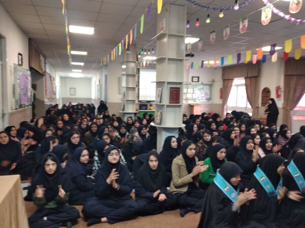 جشن نیمه‌شعبان در دبیرستان شاهد ارض اقدس ناحیه۳ مشهد
