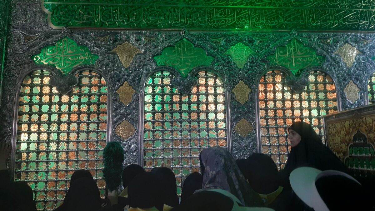 حواسم به تو نیز هست