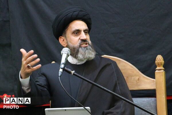 تجدید پیمان مادران قرچکی با آرمان‌های عاشورا در مراسم شیرخوارگان حسینی
