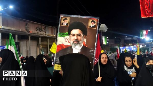 راهپیمایی و بیعت مردم ولایت مردار شهرستان گچساران