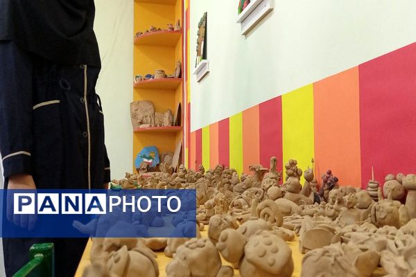 بازدید دانش‌آموزان از کانون پرورش فکری کودکان و نوجوانان