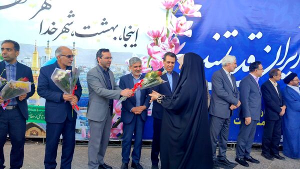 استقبال از برگزیدگان شانزدهمین المپیاد ملی فرش دستباف در مشهد