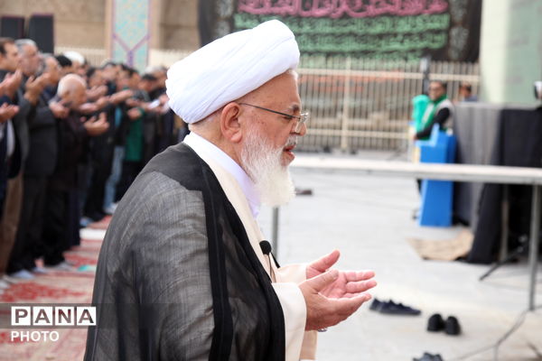 برپایی باشکوه نماز عید فطر در یزد