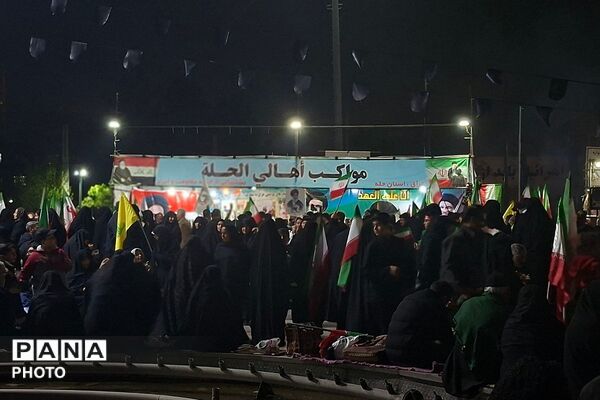 مراسم تجلیل از مقام والای معلمان در میدان نماز شهرری 