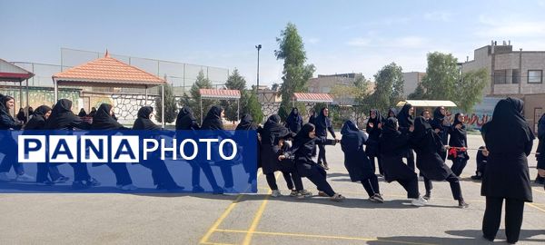 مسابقات درون مدرسه ای در دبیرستان فرهنگ