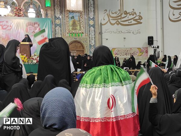 اجتماع بزرگ دختر ایران در حرم بانوی کرامت