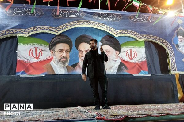 تداوم حضور در خیابان‌ها؛ رمز اتحاد و پیروزی