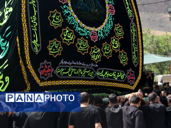 مراسم عزاداری و تعزیه‌خوانی روز عاشورا در روستای ده بالای تفت