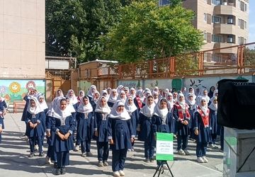 بازدید مدرس تشکلات دانش آموزی از عملکرد پیشتازان کرمانشاه