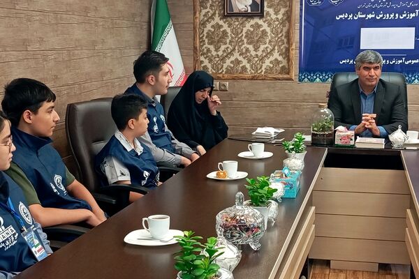 دیدار مسئولان اداره آموزش و پرورش پردیس با خبرنگاران پانا 