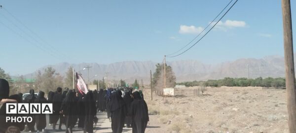 قدم هایی که در دهستان نصرآباد با عشق برداشته می‌شوند