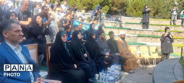 جشنواره بازی های بومی محلی کودکان و نوجوانان منطقه یک کشور در تبریز