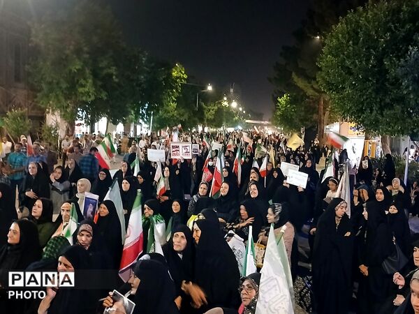  نود و یکمین شب از اجتماعات در حسینیه امام خمینی میهمان قاب پانا
