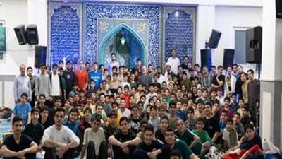 شور ایمان و نشاط نوجوانانه در اعتکاف دانش‌آموزان پسر