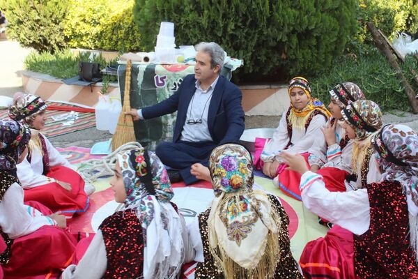 بزرگداشت هفته مازندران در اداره‌کل آموزش و پرورش مازندران 