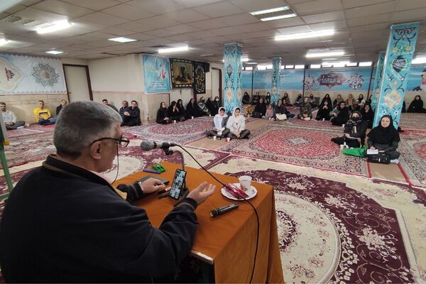 سلسله جلسات گفتمان دینی و مشاوره خانواده در هنرستان موفقیان