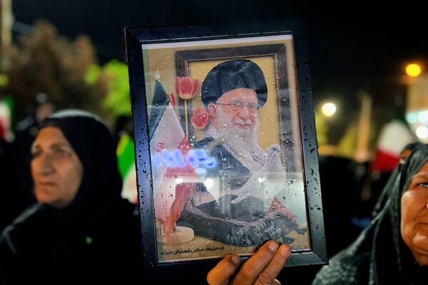 از خون شهیدان تا آغاز فصل تازه رهبری و پیروزی