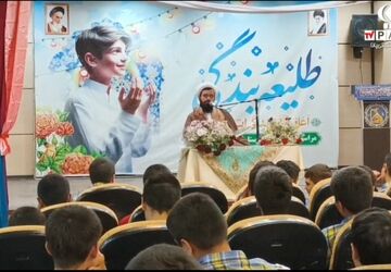 مراسم جشن تکلیف پسران دبیرستان شهید بابایی