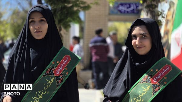 از سطوح عالی حکومتی تا مسئولان شهرستانی؛ همگی در سوگ سردار شهید گرد آمدند