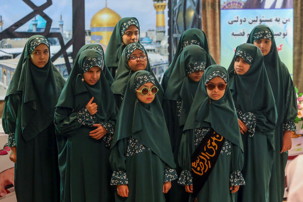 حضور تولیت آستان قدس رضوی در جمع دانش‌آموزان با آسیب بینایی مشهد