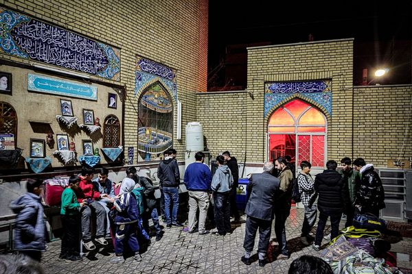 افتتاحیه اعتکاف دانش‌آموزی مسجد قمربنی هاشم باقرشهر 