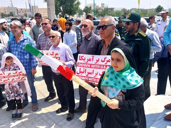 تجمع مردم پارسیان در حمایت از عملیات وعده صادق