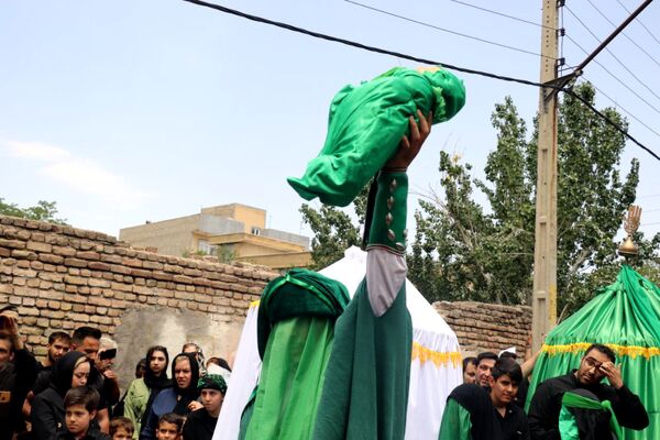 سنت قدیمی شبیه‌خوانی و خیمه‌سوزی در تبریز