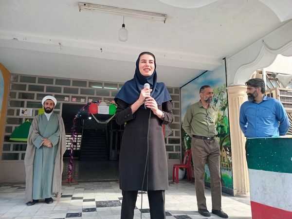  جشن شکوفه‌ها در دبستان شهید فردکاردل آمل