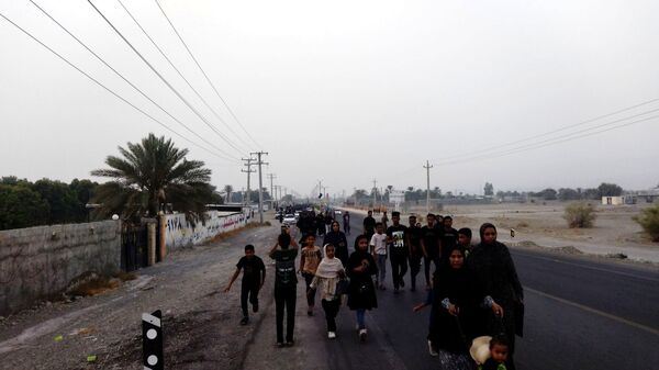 جاماندگان اربعین در مسیر شاه قطب‌الدین حیدر شهرستان رودان