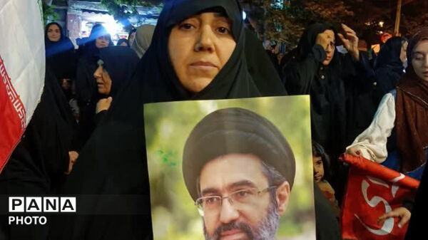 نود وهشتمین  قرار شبانه مردم انقلابی کوهدشت، در دفاع از وطن و بیعت با رهبری