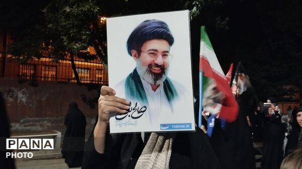 طنین نوای سوگواری در الیگودرز؛ حضور مردم در چهلمین روز درگذشت رهبر شهید