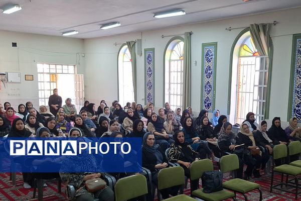 اجرای طرح توانمندسازی والدین در شیراز