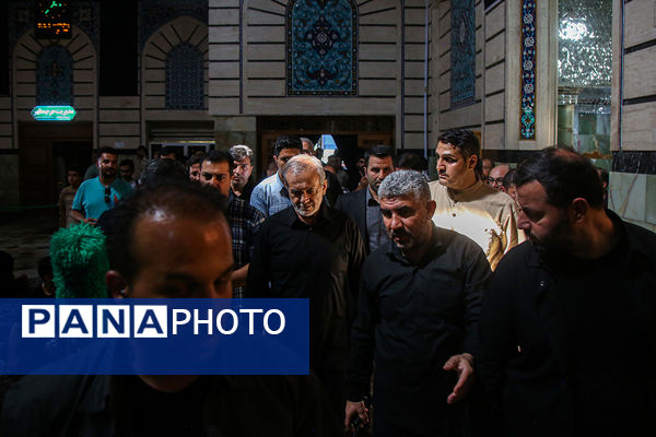 تشرف رئیس جمهور به زیارت حرم حضرت معصومه(س)