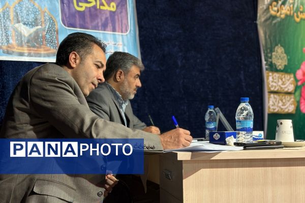 حوزه‌علمیه امام صادق(ع) میزبان پسران قرآنی اسلامشهر در مسابقات منطقه‌ای