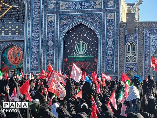 حماسه وفاداری در مشهد؛ حضور میلیونی مردم در بدرقه مقام معظم رهبری