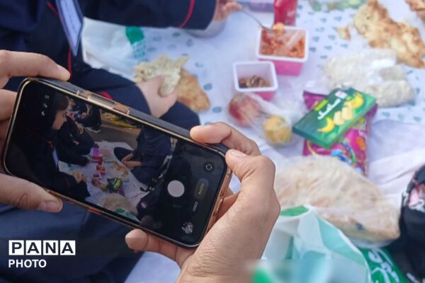 صبحانه‌ی سالم، آغاز روزی پرانرژی برای دانش‌آموزان دبیرستان دخترانه بعثت ۲ 