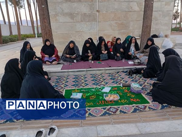 برگزاری ختم صلوات در پارک بانوان قائم شهرستان کاشمر