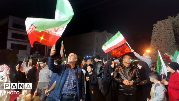 خیابان ها برای بیست و پنجمین بار حماسه آفریدند