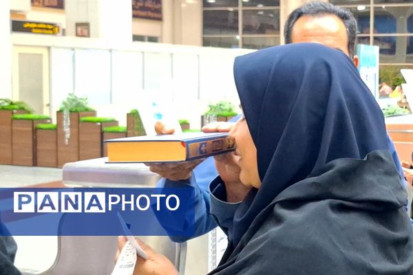  اردوی پیشتازان فارس به حرم مطهر امام رضا (ع)