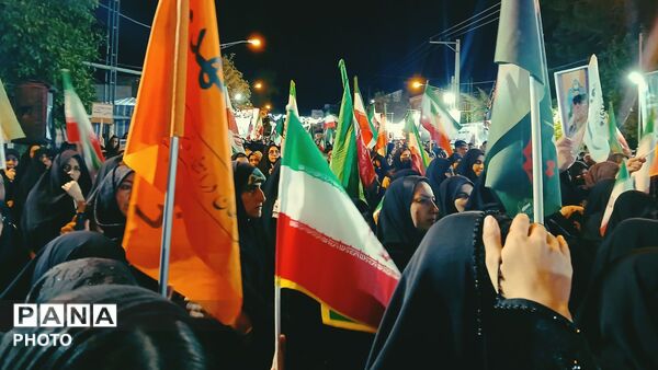 هم‌ صدایی با شکوه مردم پلدختر برای ایران؛ جلوه وحدت در خیابان‌‌های شهر