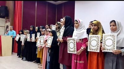 تجلیل از دانش‌آموزان قصه‌گوی رودانی