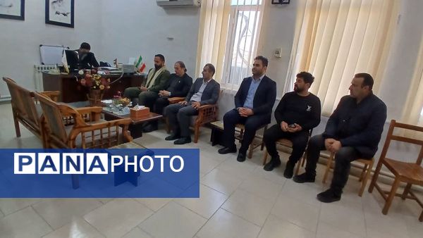 نشست بیان خاطرات و روایات در محمودآباد 