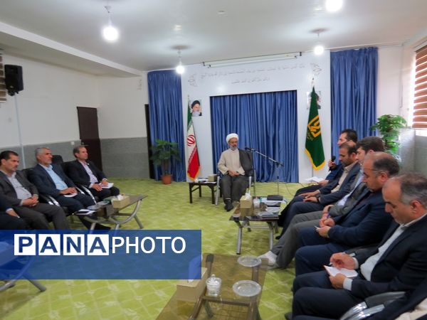 دیدار مدیرکل آموزش و پرورش و جمعی از همکاران با نماینده‌ ولی فقیه در استان خراسان شمالی