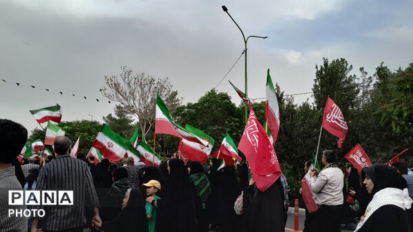 نمایش اقتدار و وفاداری مردم اصفهان در رزمایش بزرگ جانفدا