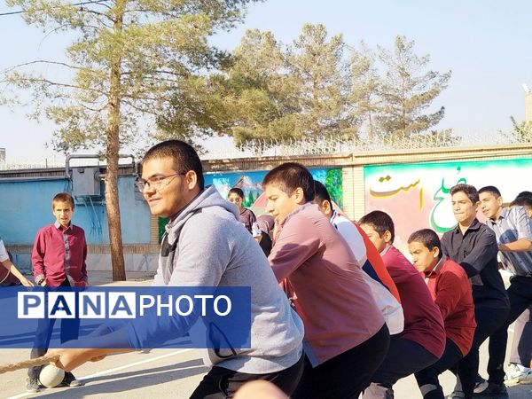 اردو درون مدرسه ای دبیرستان میثاق 