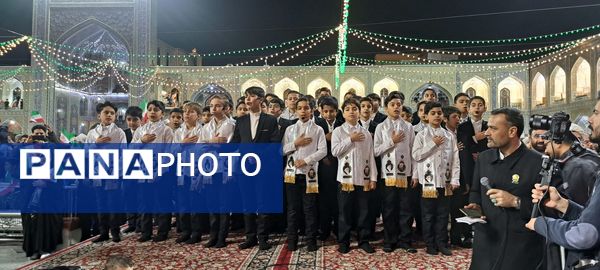 طنین گلبانگ انقلاب صحن انقلاب حرم مطهر  امام رضا (ع)